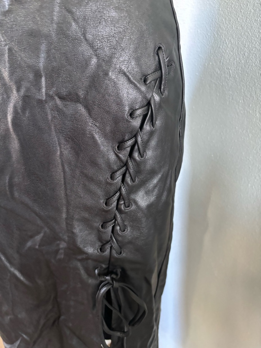 NBD Black Strapless Faux Leather Corset Midi Dress with Side Lace-Up small NWT - Picture 4 of 6